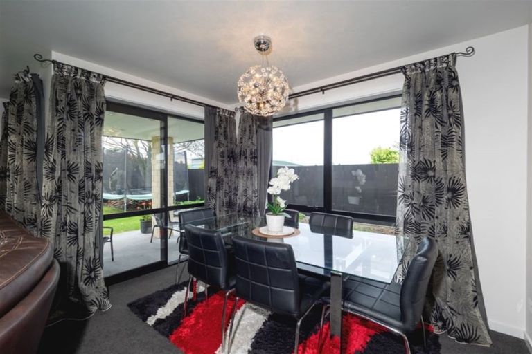 Photo of property in 158 Mcmurdo Street, Tinwald, Ashburton, 7700