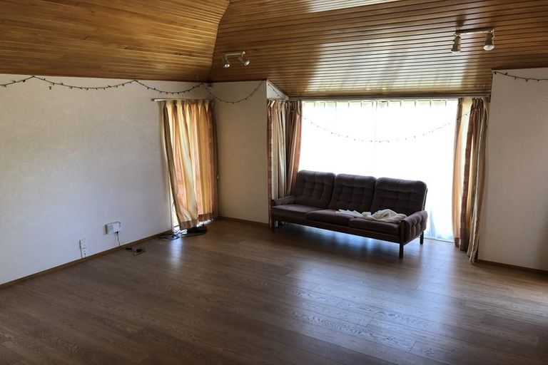 Photo of property in 50 Eugenia Rise, Totara Heights, Auckland, 2105