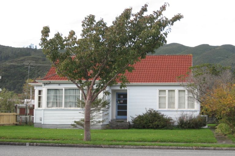 Photo of property in 248 Naenae Road, Naenae, Lower Hutt, 5011