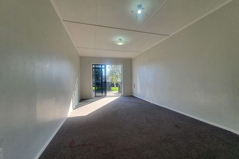Photo of property in 24 Ronald Place, Manurewa, Auckland, 2102