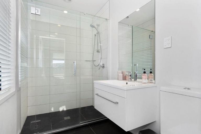 Photo of property in 32 Rotomanu Place, Pyes Pa, Tauranga, 3112