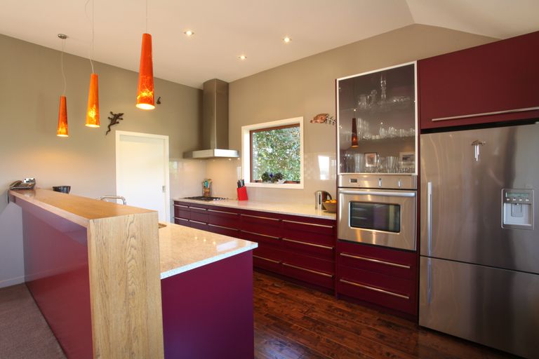 Photo of property in 1 Lorenzen Bay Road, Raglan, 3225