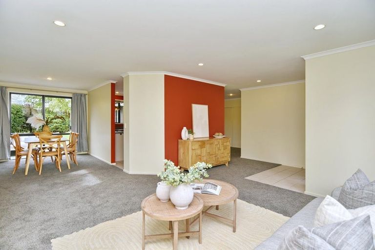 Photo of property in 11 Parkside Crescent, Northwood, Christchurch, 8051