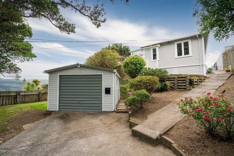 Photo of property in 37 Ponsonby Road, Karori, Wellington, 6012