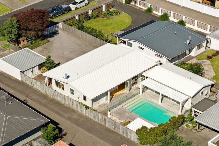 Photo of property in 202 Valley Road, Mount Maunganui, 3116