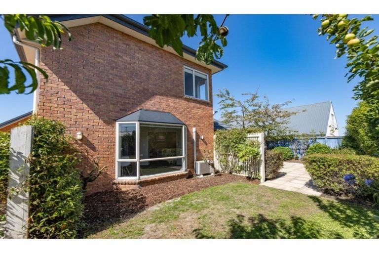 Photo of property in 70a Jervois Street, New Brighton, Christchurch, 8061