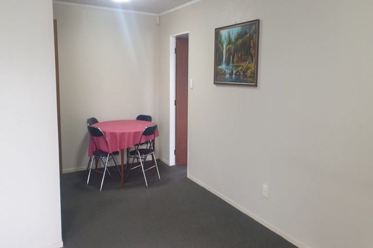 Photo of property in 9 Curacao Place, Grenada Village, Wellington, 6037