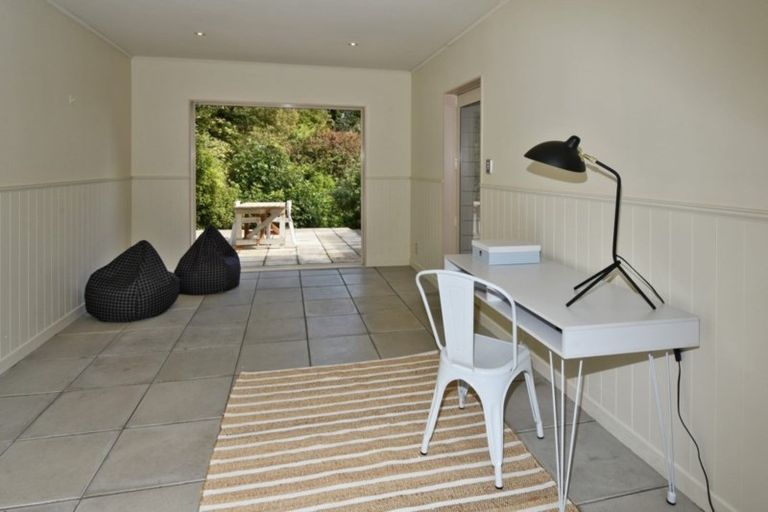 Photo of property in 50 Dyers Pass Road, Cashmere, Christchurch, 8022