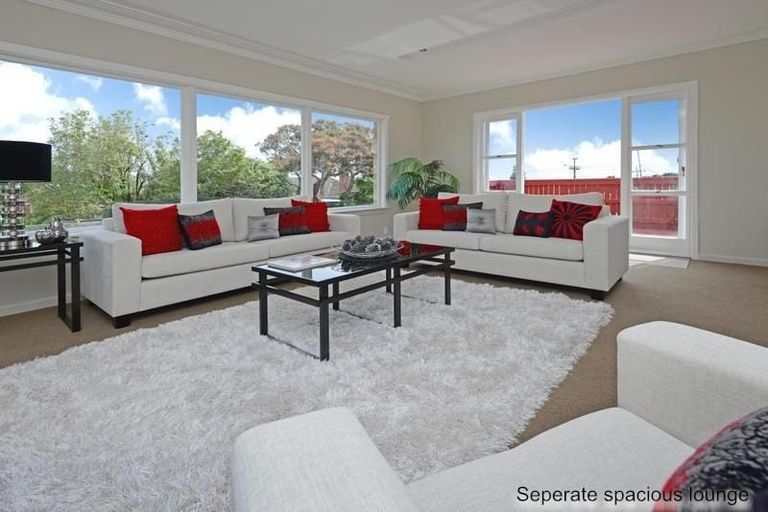 Photo of property in 1/33 Grande Vue Road, Manurewa, Auckland, 2102