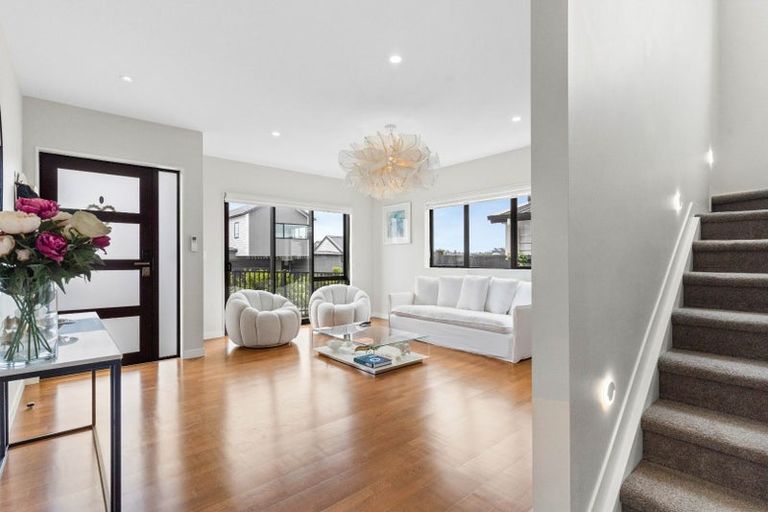 Photo of property in 3 Treloar Crescent, Hobsonville, Auckland, 0616