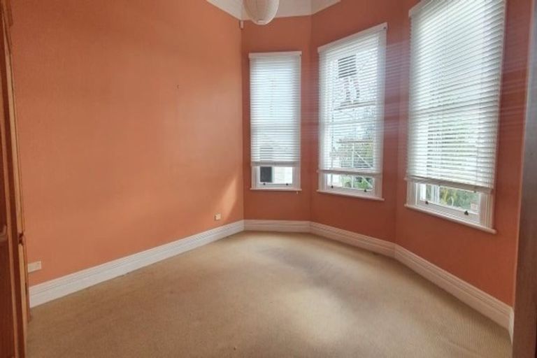 Photo of property in 7 Hipango Terrace, Durie Hill, Whanganui, 4500