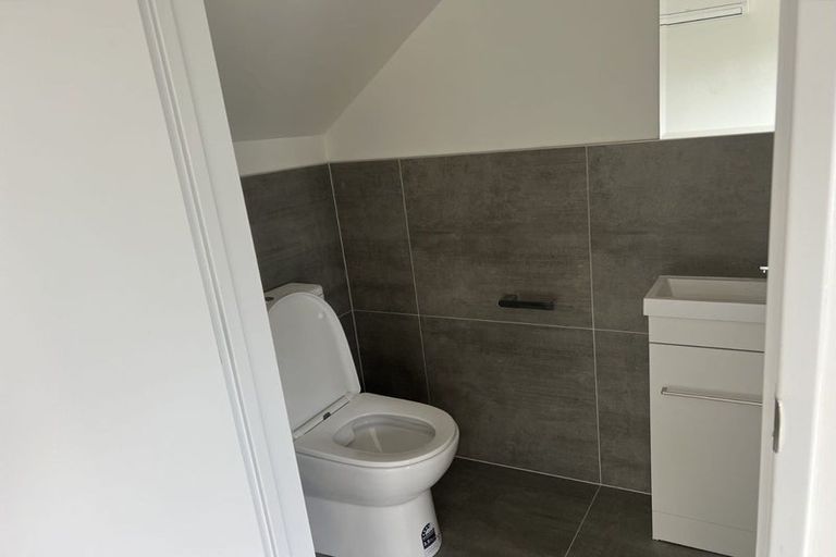 Photo of property in 2 Matukutureia Lane, Manurewa, Auckland, 2102