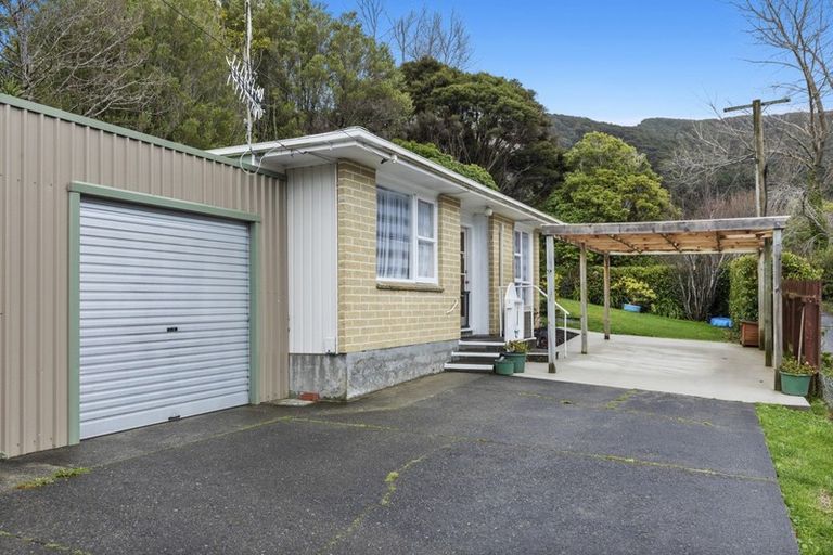 Photo of property in 25a Karaka Street, Wainuiomata, Lower Hutt, 5014