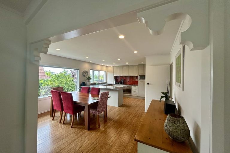 Photo of property in 10 Asbury Crescent, Campbells Bay, Auckland, 0630