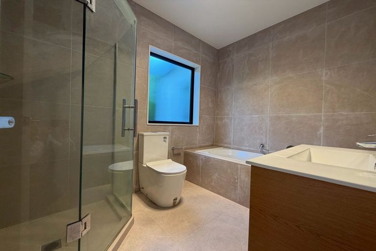 Photo of property in 64 Schoolside Road, Kumeu, 0810