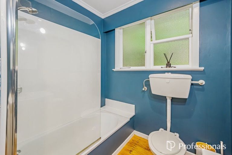 Photo of property in 11 Morrison Grove, Stokes Valley, Lower Hutt, 5019