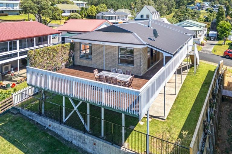 Photo of property in 107 Titiro Place, Onemana, Whangamata, 3691