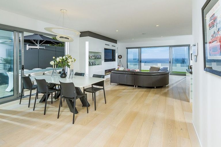 Photo of property in 117 Churchill Road, Rothesay Bay, Auckland, 0630