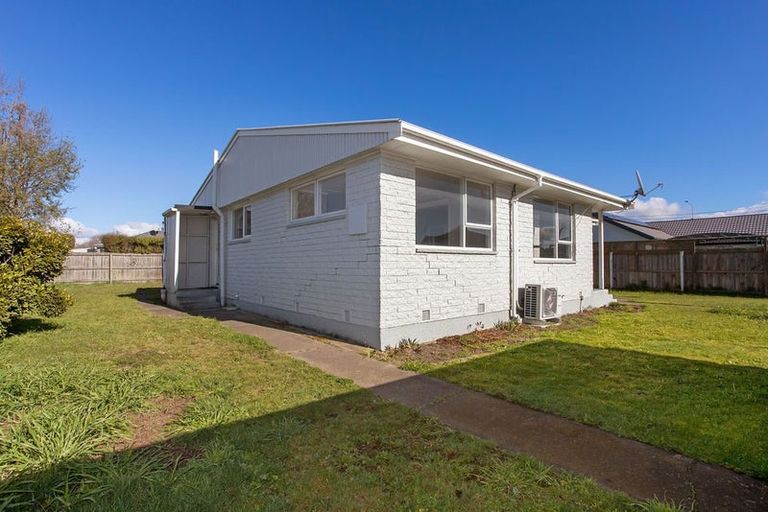 Photo of property in 452a Bower Avenue, Parklands, Christchurch, 8083