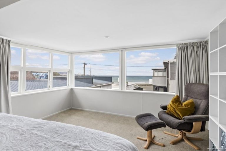 Photo of property in 96 Lyall Parade, Lyall Bay, Wellington, 6022