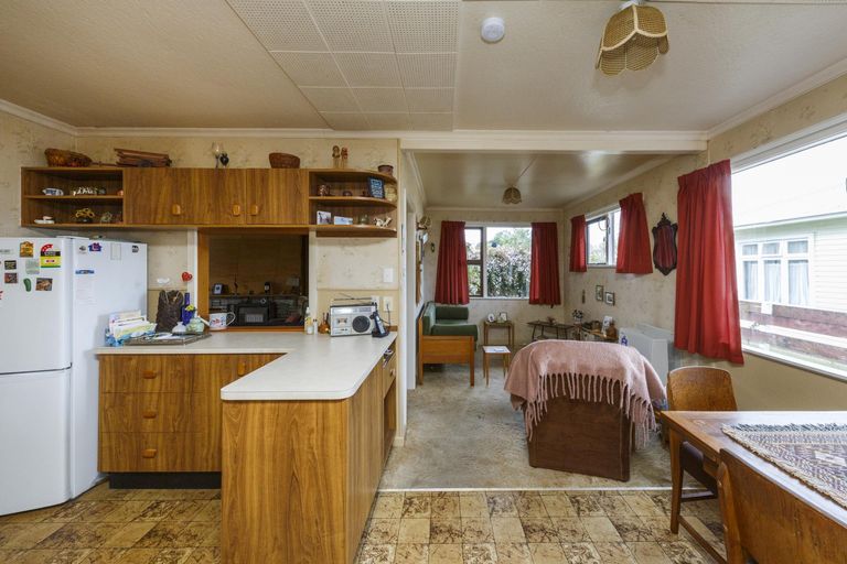 Photo of property in 44 Keeling Street, West End, Palmerston North, 4412