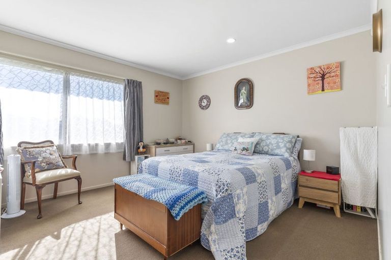 Photo of property in 4/8 Village Place, Tuakau, 2121
