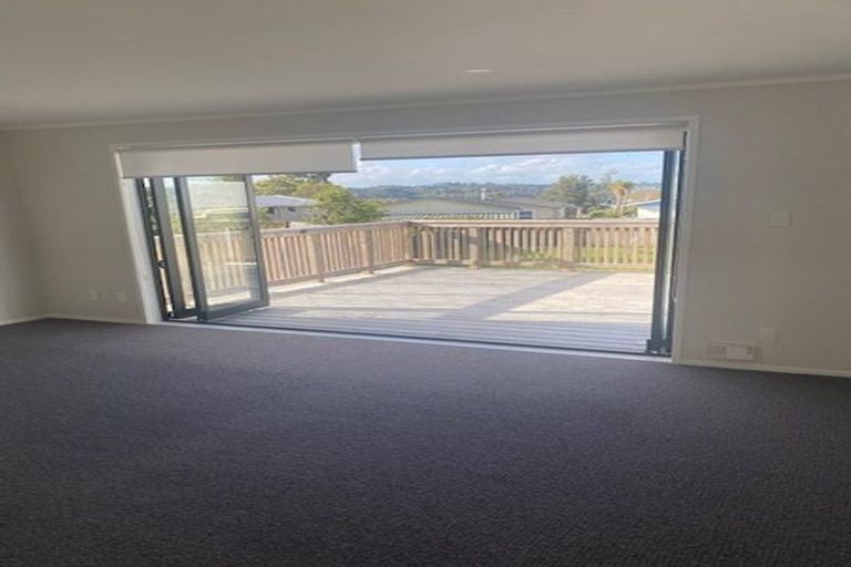Photo of property in 26 Ranui Avenue, Ranui, Auckland, 0612