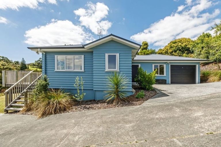Photo of property in 22a Viridian Lane, Greenhithe, Auckland, 0632