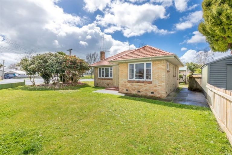Photo of property in 2 Old Farm Road, Hamilton East, Hamilton, 3216