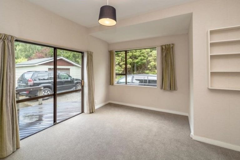 Photo of property in 73 Wood Street, Greytown, 5712