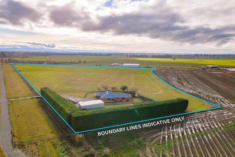 Photo of property in 288 Pleasant Point Highway, Levels, Timaru, 7975