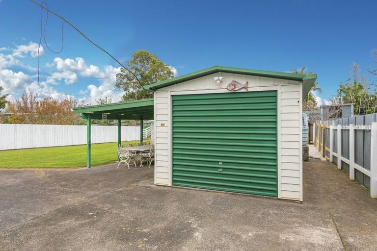 Photo of property in 35 Victoria Street, Coromandel, 3506