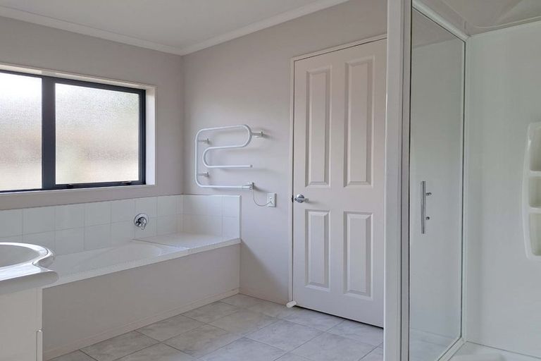 Photo of property in 39 Evergreen Crescent, Trentham, Upper Hutt, 5018