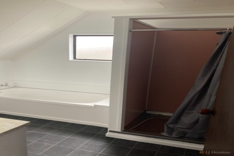 Photo of property in 20 Manse Street, Waimate, 7924