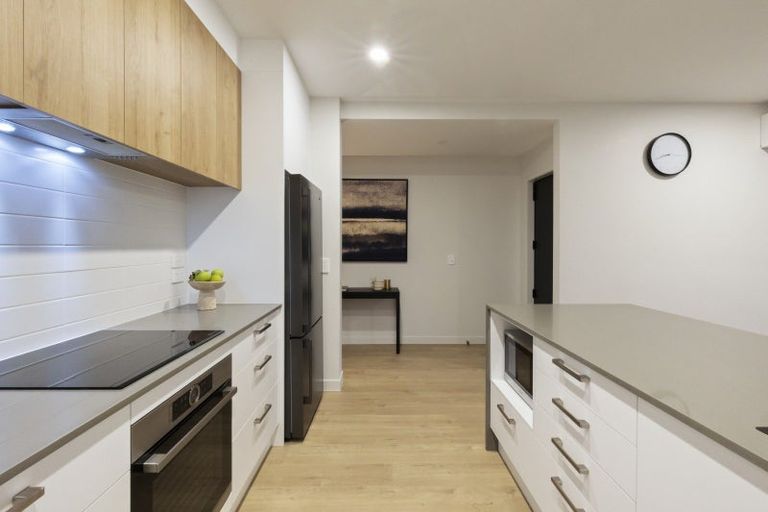 Photo of property in 29 Mulholland Drive, Jacks Point, 9371