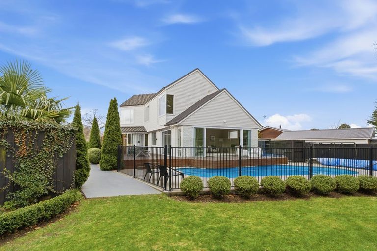 Photo of property in 481 Avonhead Road, Avonhead, Christchurch, 8042