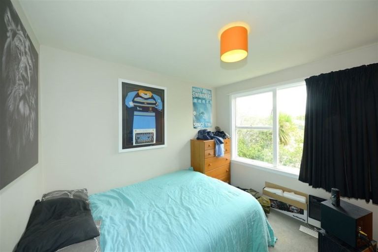 Photo of property in 2/62 Bowhill Road, New Brighton, Christchurch, 8083