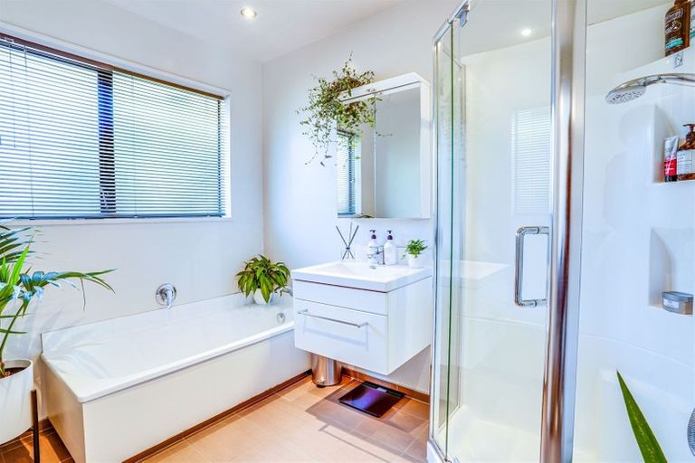 Photo of property in 52 Steadman Road, Broomfield, Christchurch, 8042