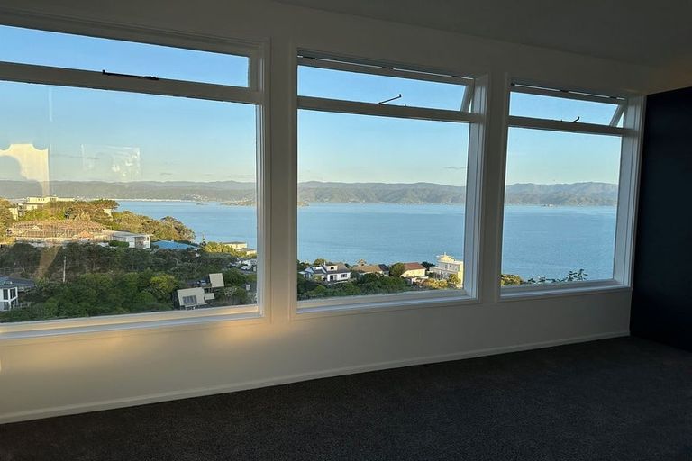 Photo of property in 9 Harbour Park Terrace, Khandallah, Wellington, 6035