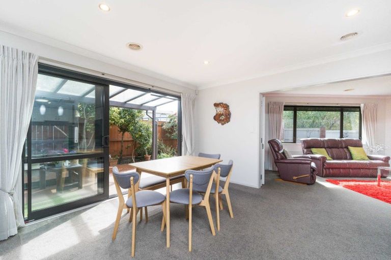 Photo of property in 3 Astelia Court, Milson, Palmerston North, 4414
