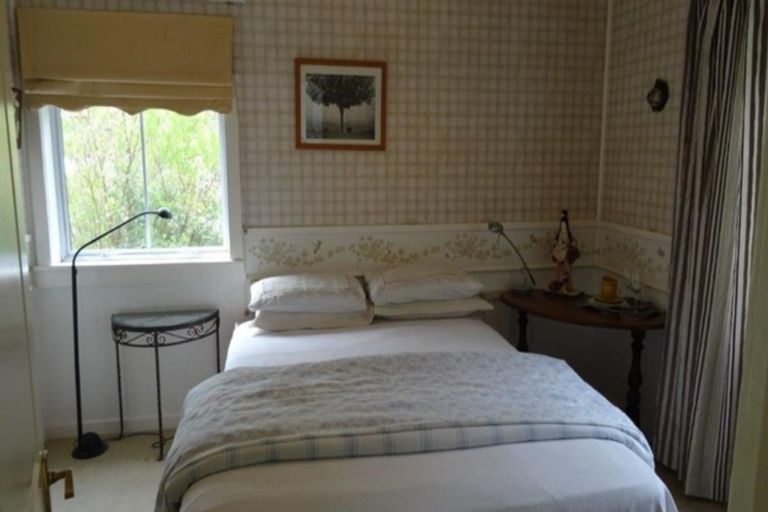 Photo of property in 27b Milton Terrace, Picton, 7220