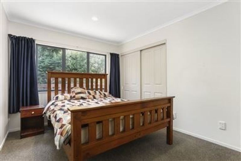 Photo of property in 4f Shaw Road, Oratia, Auckland, 0604