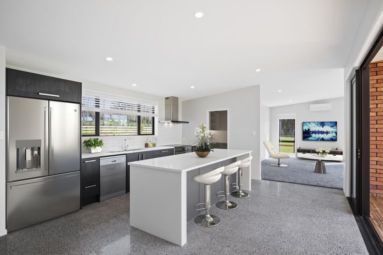 Photo of property in 80 Brewster Road, Pukekawa, Tuakau, 2696