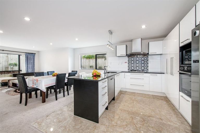 Photo of property in 57a Glendene Avenue, Glendene, Auckland, 0602