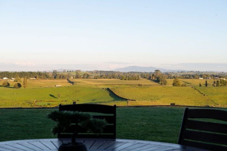 Photo of property in 110 Grove Road, Te Pahu, Hamilton, 3285