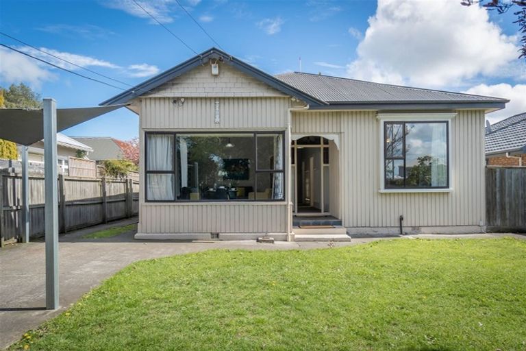 Photo of property in 2 James K Baxter Place, Addington, Christchurch, 8024