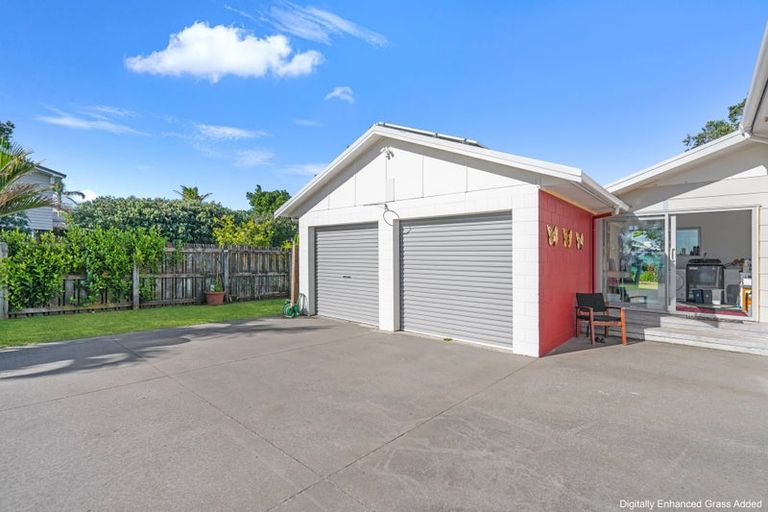 Photo of property in 243 One Tree Point Road, One Tree Point, 0118