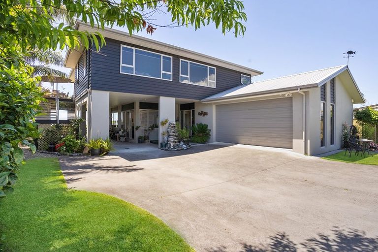 Photo of property in 36 Koutunui Road, Athenree, Katikati, 3177