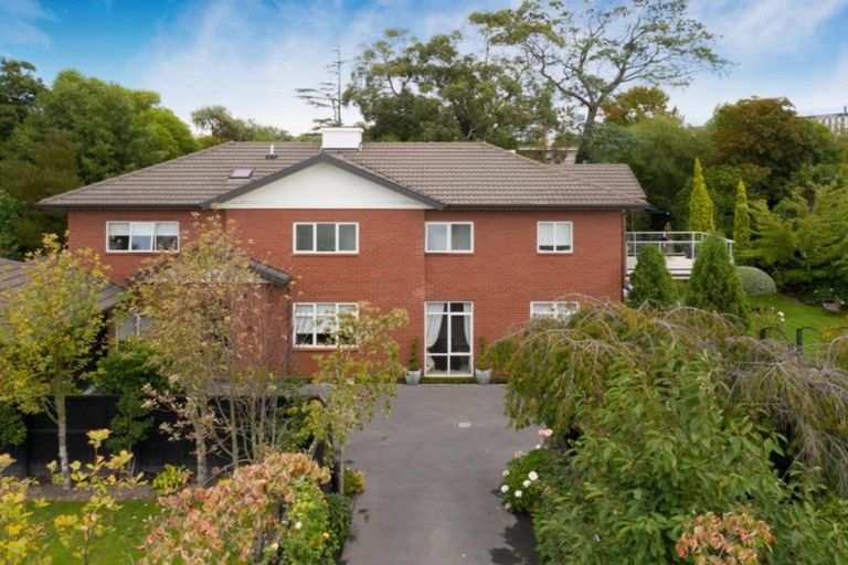 Photo of property in 17a Hamilton Avenue, Ilam, Christchurch, 8041