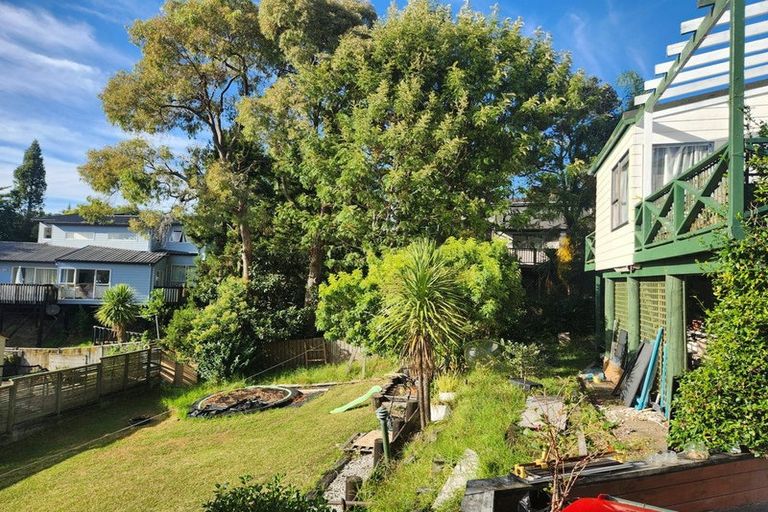Photo of property in 39 Redwing Street, Browns Bay, Auckland, 0630